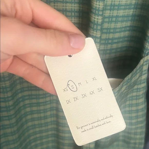 Oddbird Aydın Reversible House Dress - Green & Plaid - Picture 5 of 5